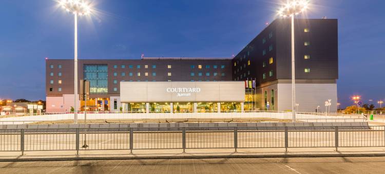 华沙机场万怡酒店(Courtyard Warsaw Airport)图片