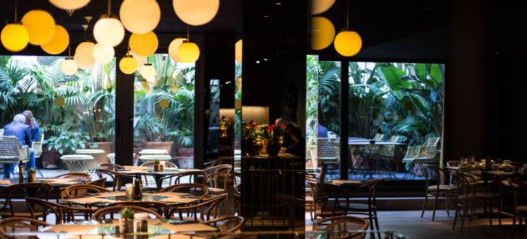 尤尔板特拉法加酒店(Yurbban Trafalgar Hotel)图片