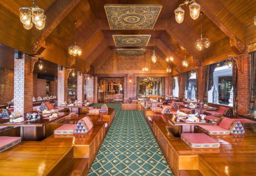 Royal Orchid Sheraton Hotel & TowersHotel Overview