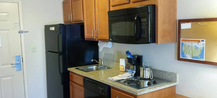 Candlewood Suites 堪萨斯城(Candlewood Suites Kansas City Speedway)图片