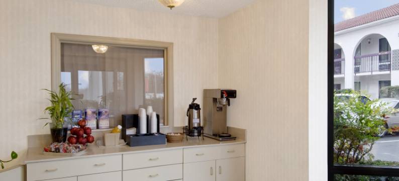 伊克诺旅馆，盖恩斯维尔市中心区(Econo Lodge Gainesville Downtown Area)图片