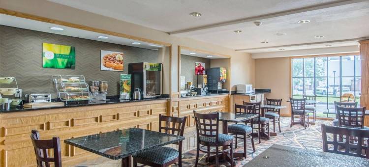 大学区凯艺套房酒店(Quality Inn & Suites University Area)图片