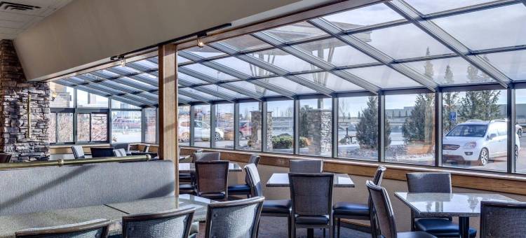 高河赫瑞泰格酒店及会议中心(Heritage Inn Hotel & Convention Centre - High River)图片