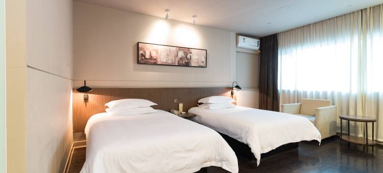 锦江之星品尚(东台鼓楼路步行街店 )图片