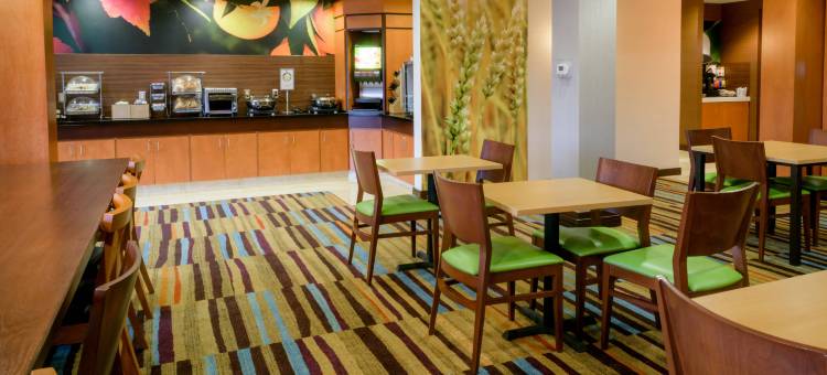 肯尼特广场白兰地酒山谷万枫套房酒店(Fairfield Inn & Suites Kennett Square Brandywine Valley)图片