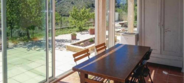 Four-Bedroom Holiday Home in Paziols图片