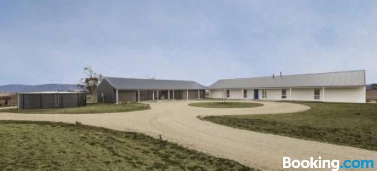 曼纳树林农场 - 迷人乡村美景时尚度假屋(Manna Tree Farm - Modern 3Br House on 100 Acres l Mountain Views l WiFi l BBQ l Wood Fire)图片