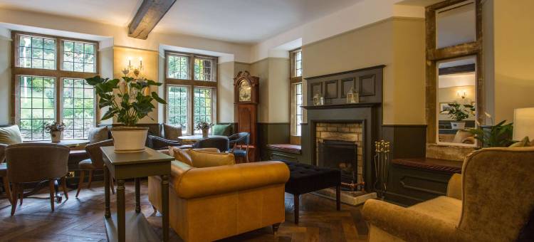 哈顿庭园酒店(Hatton Court Hotel)图片