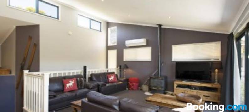 豪华假日联体别墅相思2号度假屋(Acacia 2 - Modern 3Br Townhouse l Bath l WiFi l BBQ l Foxtel)图片