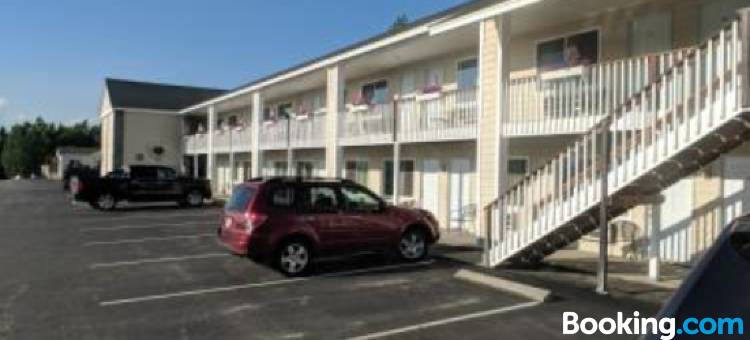 兰德利马鞍回酒店(Rangeley Saddleback Inn)图片