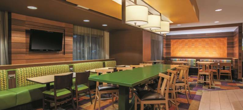 马纳萨斯战场拉昆塔温德姆套房酒店(La Quinta Inn & Suites by Wyndham Manassas Battlefield)图片