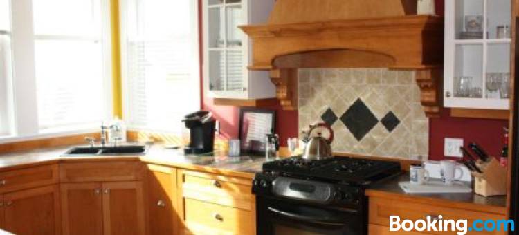 科维昌伊格尔奈斯特庄园酒店(Eaglenest Manor Cowichan)图片