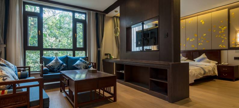 西双版纳热土酒店(民族风情园店)图片