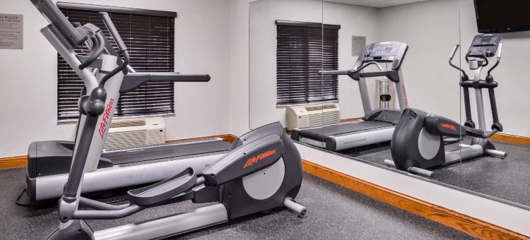 卡尔森乡村旅馆及套房罗利-达勒姆机场北卡罗来纳州(Country Inn & Suites by Radisson Raleigh-Durham Airport NC)图片