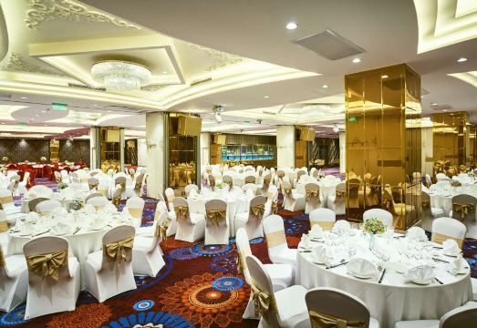 Windsor Plaza HotelHotel Overview