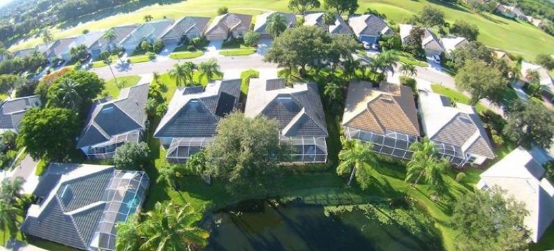 猎鹰幽谷大道之家 7073 号酒店(Falcons Glen Blvd Home 7073)图片