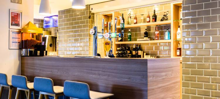 朴次茅斯冈沃夫码头智选假日酒店(Holiday Inn Express Portsmouth - Gunwharf Quays)图片