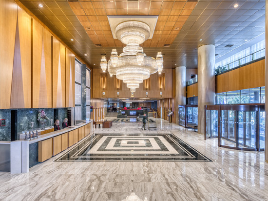 地瓦尼卡拉维尔酒店