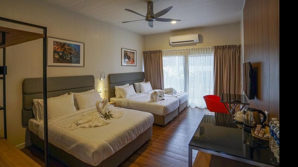 Aman Tioman Beach Resort Hotel Reviews And Room Rates - 