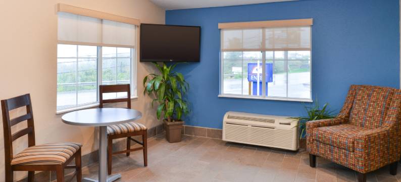 圣克莱尔斯维尔惠灵美洲最佳价值酒店(Americas Best Value Inn St. Clairsville/Wheeling)图片