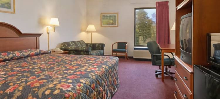 梅卡尼克斯堡哈里斯堡拉昆塔温德姆套房酒店(La Quinta Inn & Suites by Wyndham Mechanicsburg - Harrisburg)图片