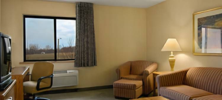 达文波特呗盟套房酒店(Baymont by Wyndham Davenport)图片