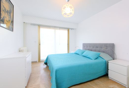 Lerins Hotel Overview