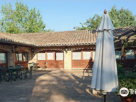 埃尔托罗卢热酒店