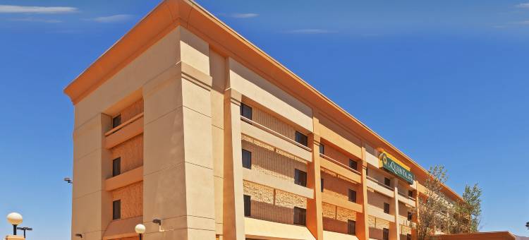 埃尔帕索西巴特利特拉昆塔温德姆套房酒店(La Quinta Inn & Suites by Wyndham El Paso West Bartlett)图片