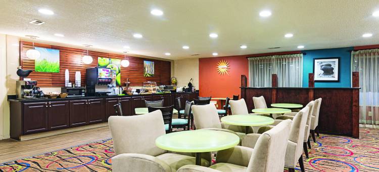 迪凯特拉昆塔温德姆酒店(La Quinta Inn by Wyndham Decatur)图片