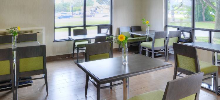 温德姆金斯顿的拉玛达(Ramada by Wyndham Kingston)图片