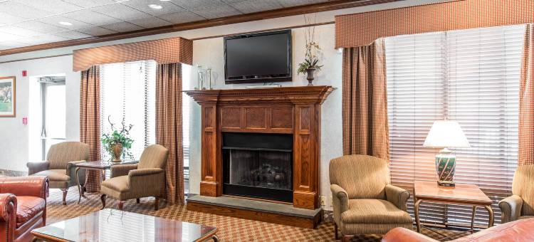 舒适酒店, 松树山 - 南派恩斯(Comfort Inn Pinehurst - Southern Pines)图片