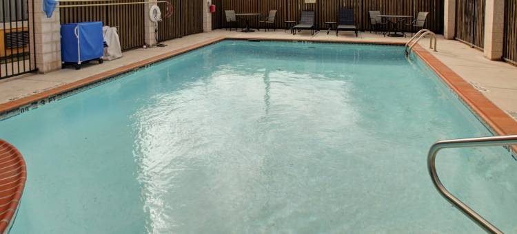 舒适套房酒店-近德州大学(Comfort Suites Near Texas State University)图片