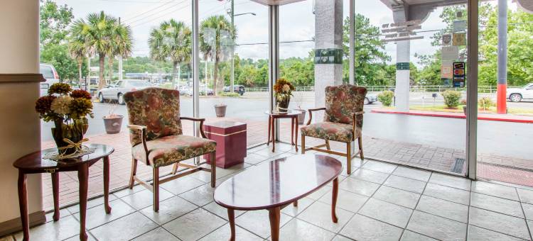 盖恩斯维尔美洲佳值酒店(Americas Best Value Inn Gainesville)图片