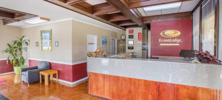 Perry Inn & Suites by Capital O National Fairground GA I 75图片