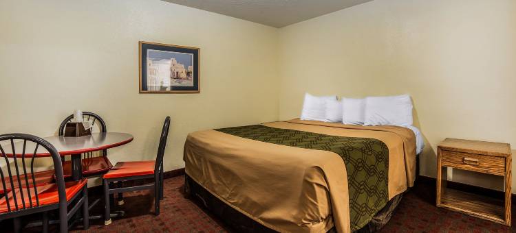 哈里肯-锡安国家公园区罗德威酒店(Rodeway Inn Hurricane - Zion National Park Area)图片