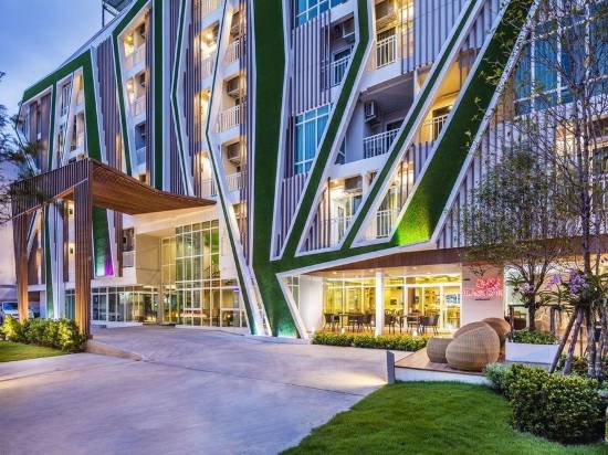 艾特萊爾套房酒店