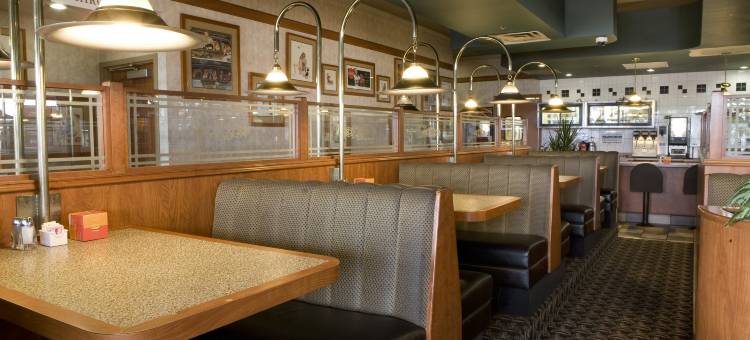 萨斯卡通桑德曼酒店(Sandman Hotel Saskatoon)图片