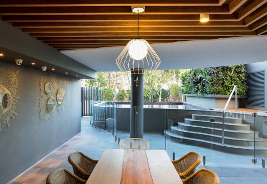 Breeze Mooloolaba Hotel Overview