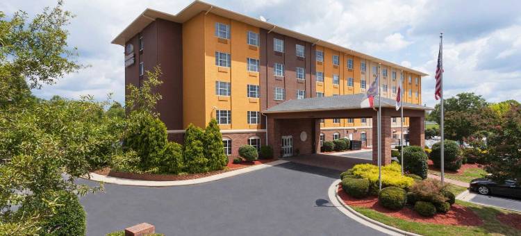 派恩维尔巴兰坦区舒适套房酒店(Comfort Suites Pineville - Ballantyne Area)图片