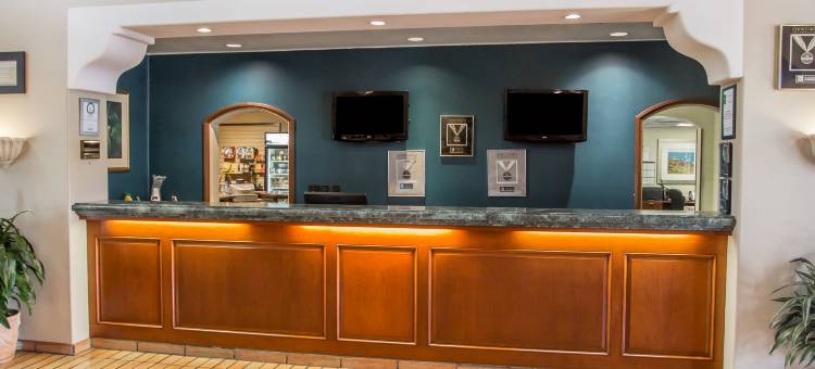 圣路易斯奥比斯波品质酒店(Quality Suites Downtown San Luis Obispo)图片