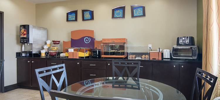 罗德威套房酒店(Rodeway Inn & Suites)图片