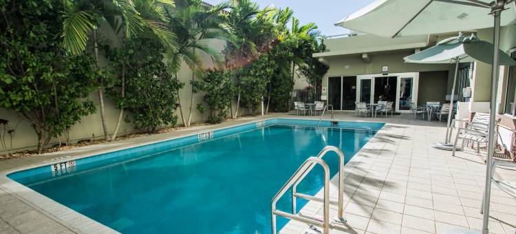 迈阿密机场北舒适套房酒店(Comfort Suites Miami Airport North)图片