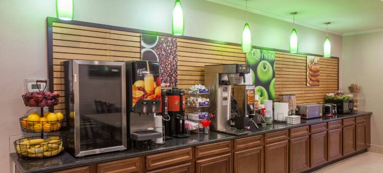 凯尔南奥斯汀拉昆塔温德姆套房酒店(La Quinta Inn & Suites by Wyndham Kyle - Austin South)图片