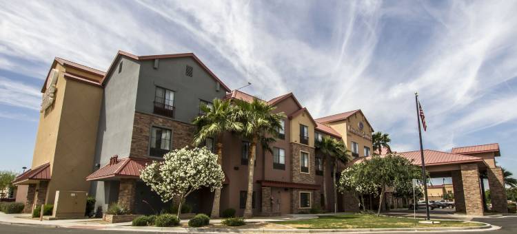 西凤凰城古德伊尔舒适套房酒店(Comfort Suites Goodyear-West Phoenix)图片