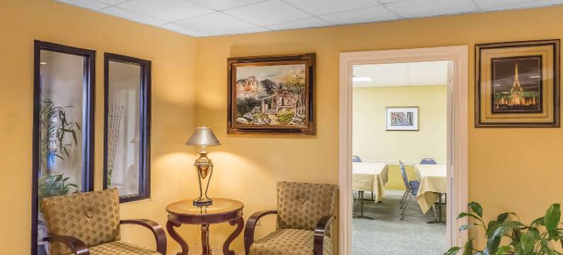 卡莱拉I-65出口231号凯艺酒店(Quality Inn Calera I-65 Exit 231)图片