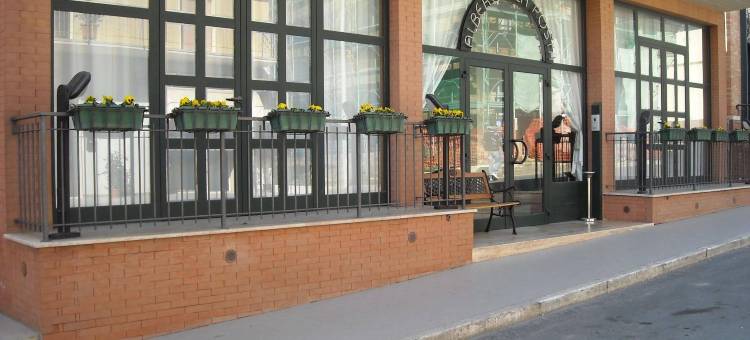 阿雷佐波斯塔旅馆(Albergo la Posta Arezzo)图片