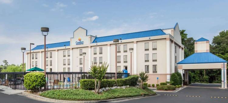 舒适套房酒店(Comfort Inn & Suites)图片