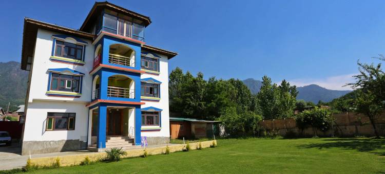 Super OYO Hotel El Classics图片