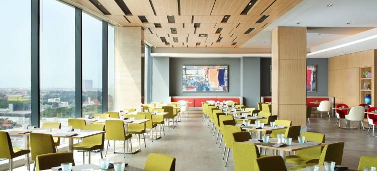 泗水屯军干广场福朋喜来登酒店(Four Points by Sheraton Surabaya, Tunjungan Plaza)图片